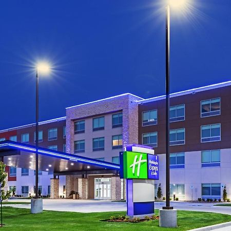 Holiday Inn Express & Suites - Parsons, An Ihg Hotel 외부 사진