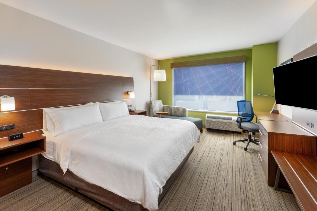 Holiday Inn Express & Suites - Parsons, An Ihg Hotel 외부 사진