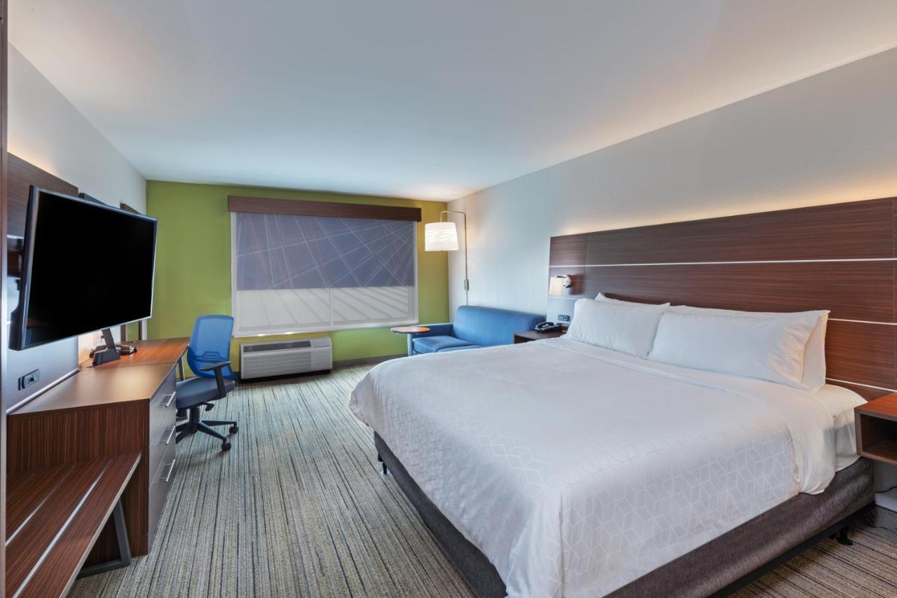 Holiday Inn Express & Suites - Parsons, An Ihg Hotel 외부 사진